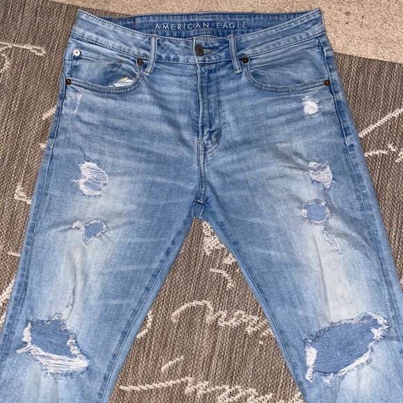 31 x 30 American Eagle Athletic Fit Jeans - Picture 2 of 12